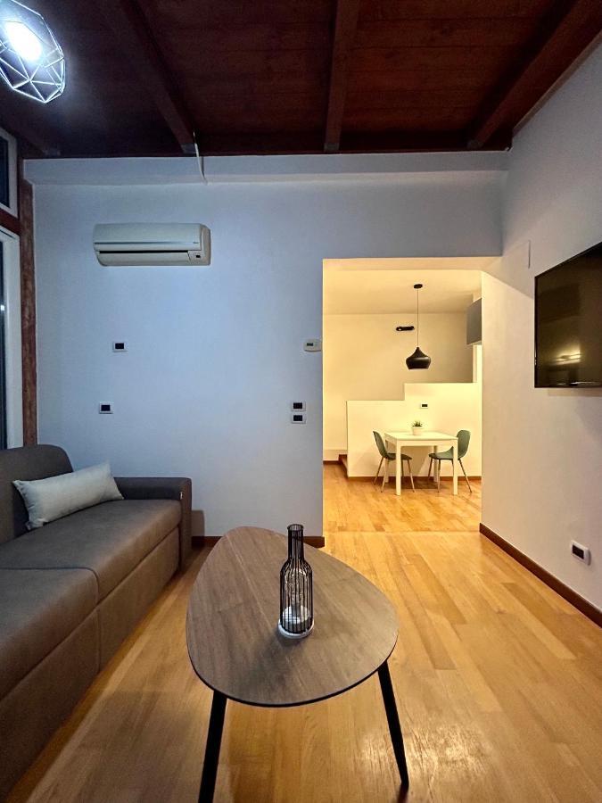 Ferienwohnung Isola Rovi Bari Exterior foto