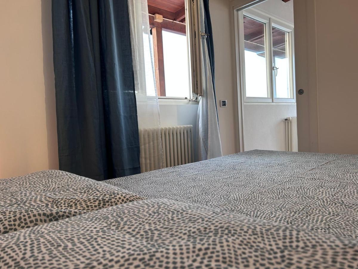 Ferienwohnung Isola Rovi Bari Exterior foto
