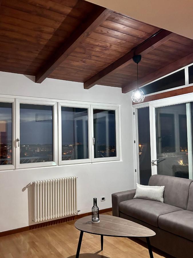 Ferienwohnung Isola Rovi Bari Exterior foto